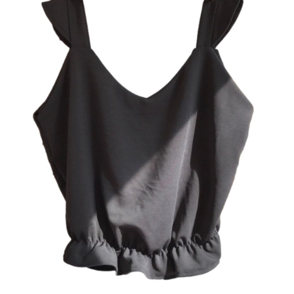 NWT Cropped Sleeveless Ponte Knit Top